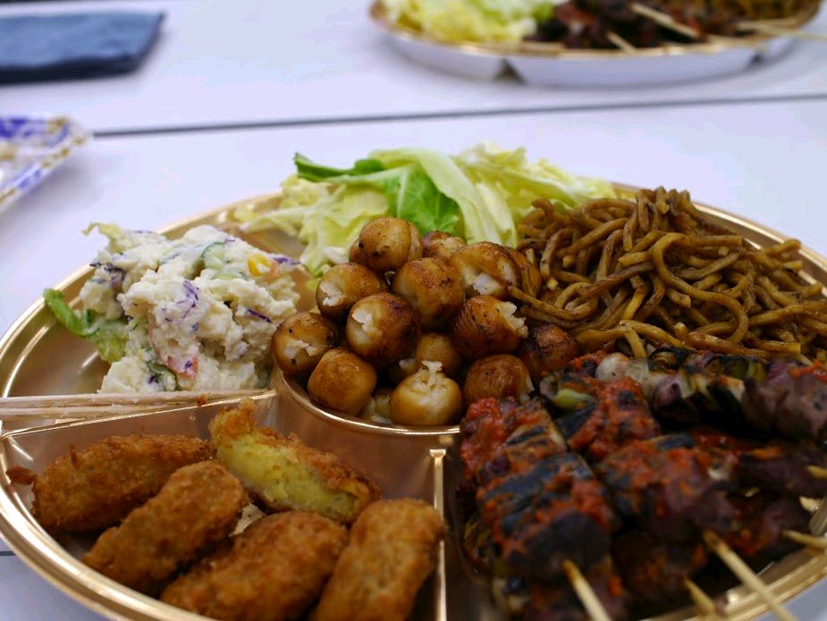 焼きとんや太麺焼きそば！