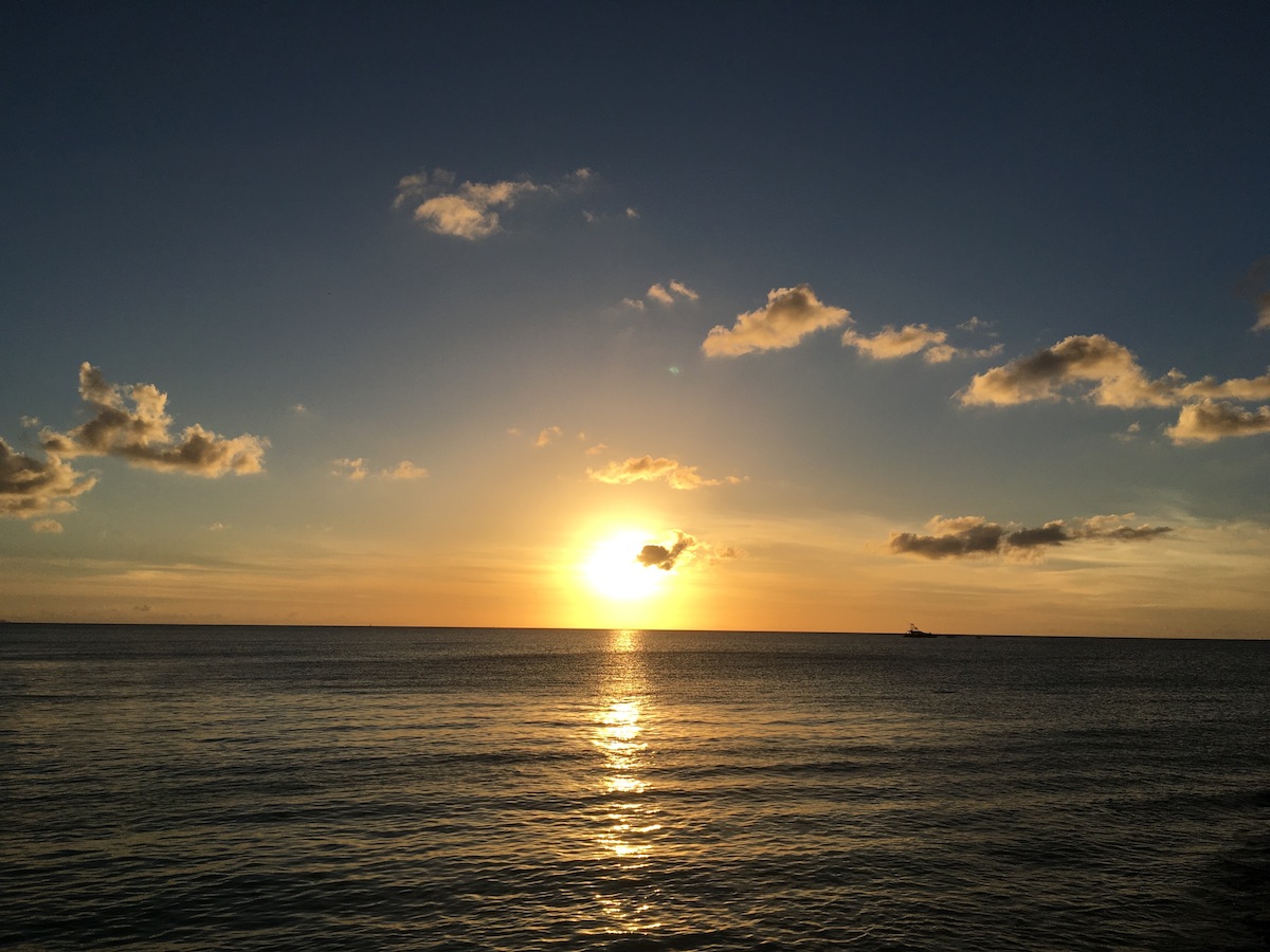 懇親会会場からの夕日